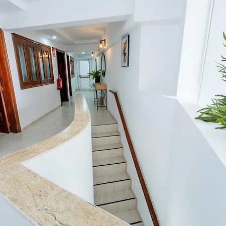 1l. Cozy Flores With Pool Apartamento