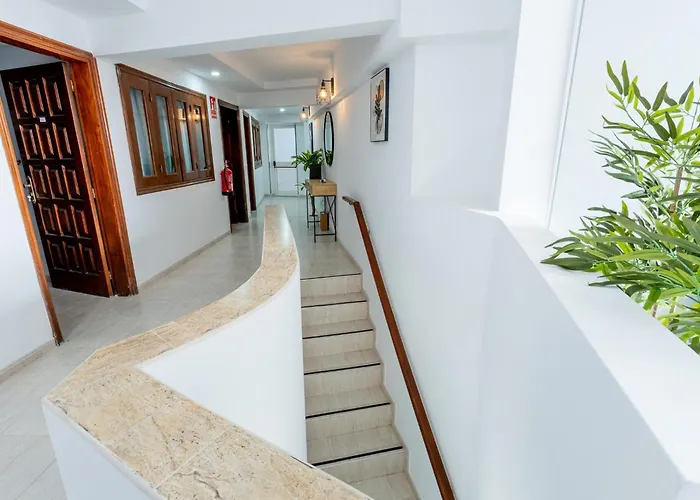 1l. Cozy Flores With Pool Apartment