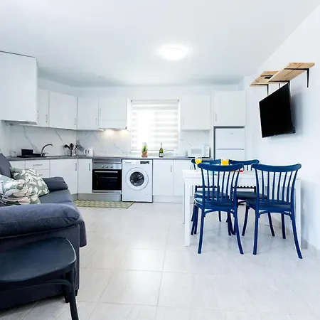 Appartement 1l. Cozy Flores With Pool *